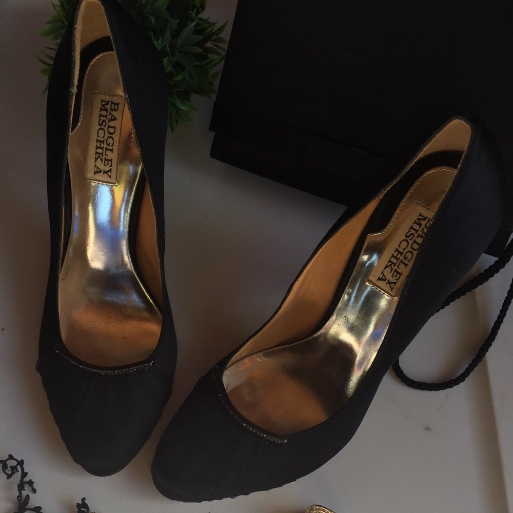 Black Badgley Mischka Pumps